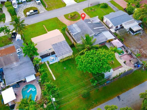 921 N 31st Ct, Hollywood FL 33021