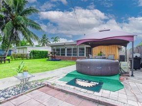 921 N 31st Ct, Hollywood FL 33021