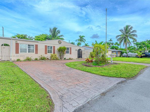 921 N 31st Ct, Hollywood FL 33021