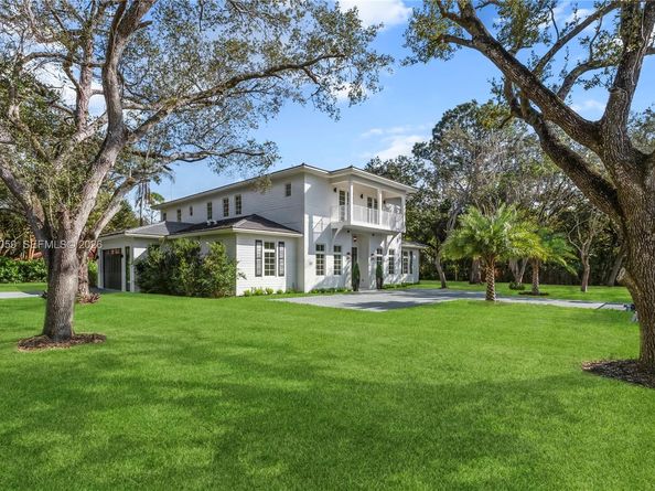 7605 SW 71st Ave, Miami FL 33143