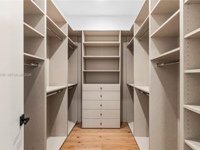 7605 SW 71st Ave, Miami FL 33143