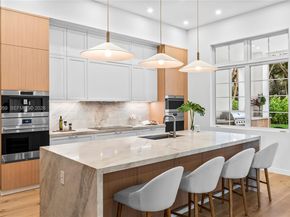 7605 SW 71st Ave, Miami FL 33143