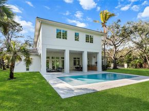 7605 SW 71st Ave, Miami FL 33143