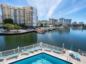 2500 Diana Dr 104, Hallandale Beach FL 33009