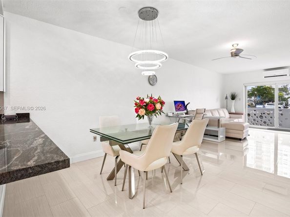 2500 Diana Dr 104, Hallandale Beach FL 33009