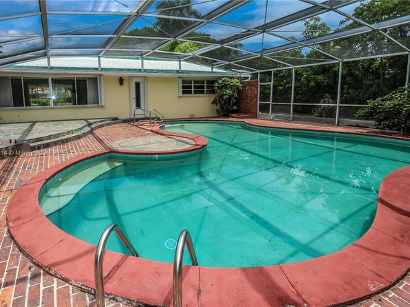 1022 Jefferson St, Hollywood FL 33019