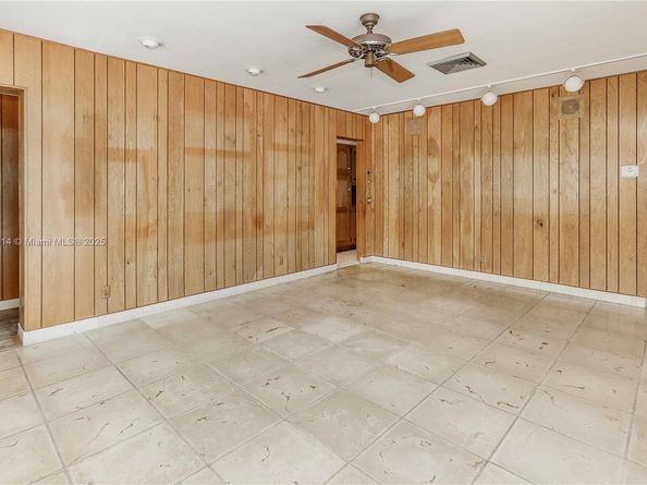 1022 Jefferson St, Hollywood FL 33019