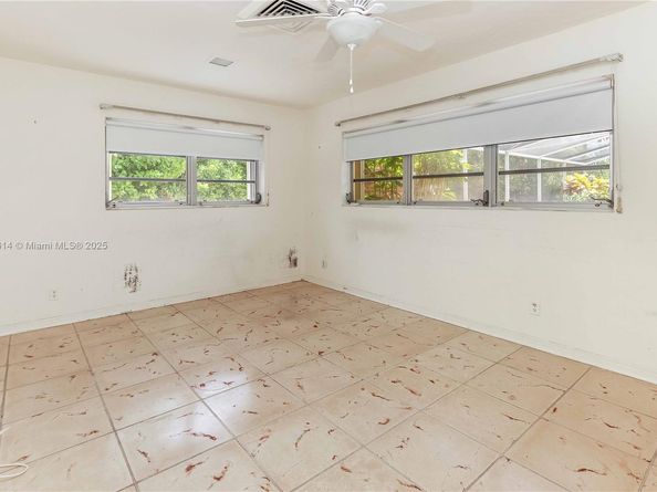 1022 Jefferson St, Hollywood FL 33019