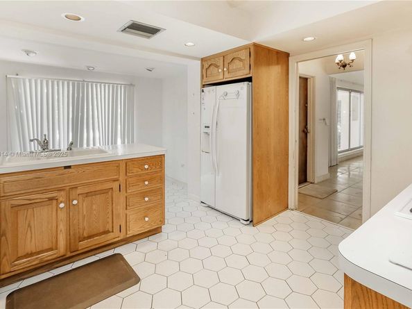 1022 Jefferson St, Hollywood FL 33019