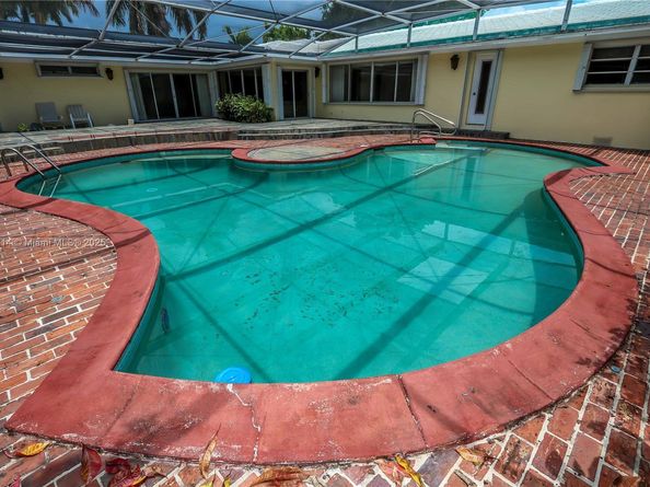 1022 Jefferson St, Hollywood FL 33019