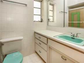 1022 Jefferson St, Hollywood FL 33019
