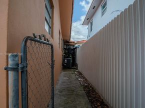 791 NW 22nd Pl, Miami FL 33125