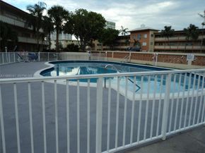 11855 NE 19th Dr 5, North Miami FL 33181