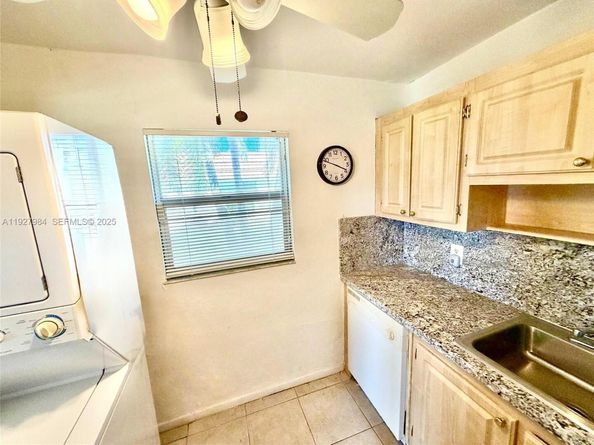 293 Seville M 293, Delray Beach FL 33446