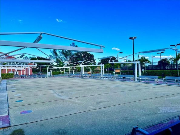 182 Ellesmere D 182, Deerfield Beach FL 33442