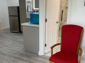 5717 Mayo St, Hollywood FL 33023