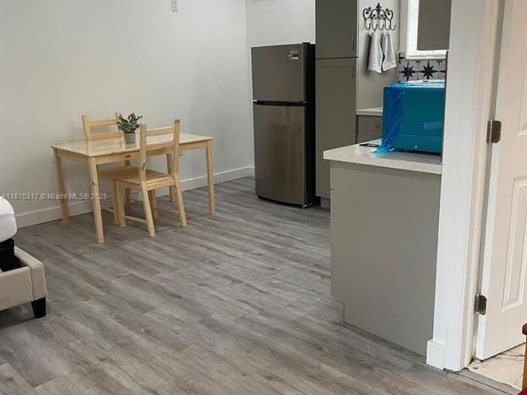 5717 Mayo St, Hollywood FL 33023