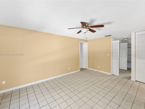 100 N Park Rd N, Royal Palm Beach FL 33411