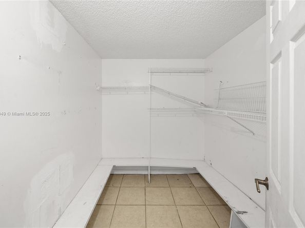 100 N Park Rd N, Royal Palm Beach FL 33411