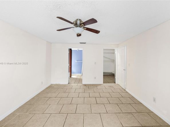 100 N Park Rd N, Royal Palm Beach FL 33411