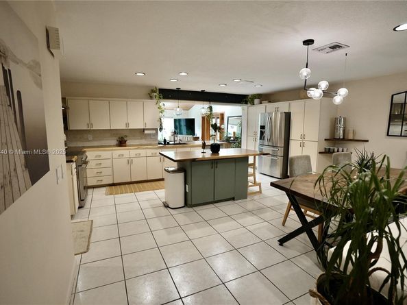 10605 SW 132nd Ct, Miami FL 33186