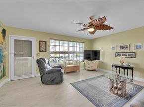 931 SE 9th Ave 15, Pompano Beach FL 33060