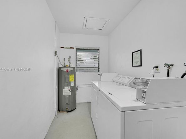 931 SE 9th Ave 15, Pompano Beach FL 33060