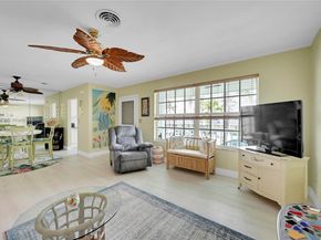 931 SE 9th Ave 15, Pompano Beach FL 33060