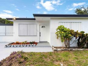 6237 SW 22nd St, Miramar FL 33023