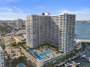 7601 E Treasure Dr 1120, North Bay Village FL 33141