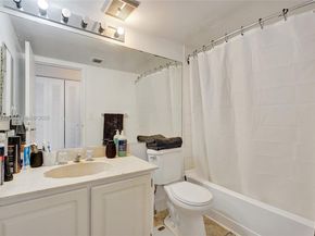 7601 E Treasure Dr 1120, North Bay Village FL 33141