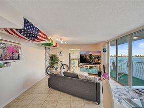 7601 E Treasure Dr 1120, North Bay Village FL 33141