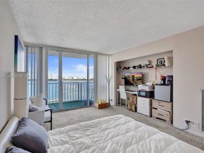 7601 E Treasure Dr 1120, North Bay Village FL 33141