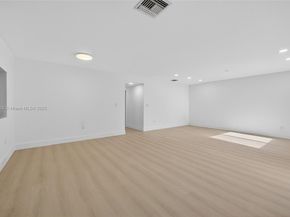 6431 SW 109th Ct, Miami FL 33173
