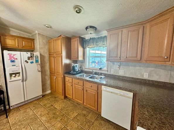 41 Pine St 13, Peabody MA 01960