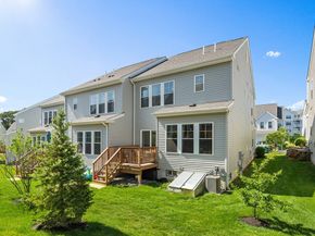 108 Hawks Perch 108, Sudbury MA 01776