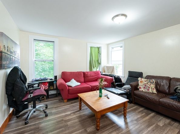 8 Everett St, Somerville MA 02143