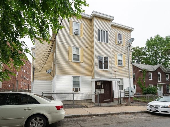 8 Everett St, Somerville MA 02143