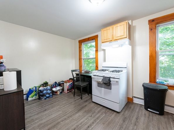 8 Everett St, Somerville MA 02143