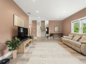 86 Lynn Fells Pkwy, Saugus MA 01906