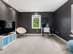 86 Lynn Fells Pkwy, Saugus MA 01906