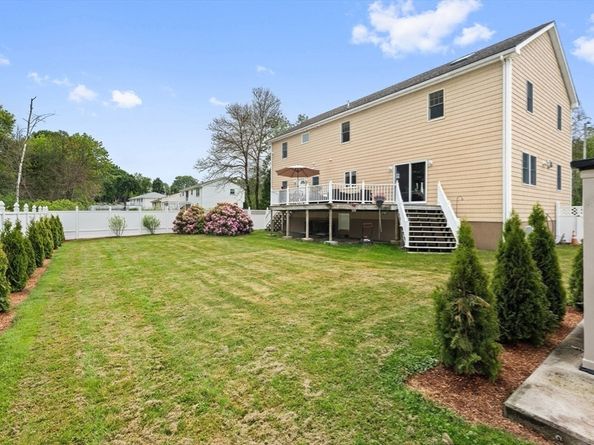 86 Lynn Fells Pkwy, Saugus MA 01906