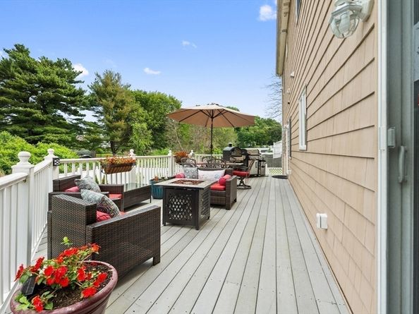 86 Lynn Fells Pkwy, Saugus MA 01906