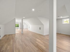 2 Spring Meadow Dr, Southborough MA 01772