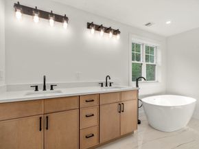 2 Spring Meadow Dr, Southborough MA 01772