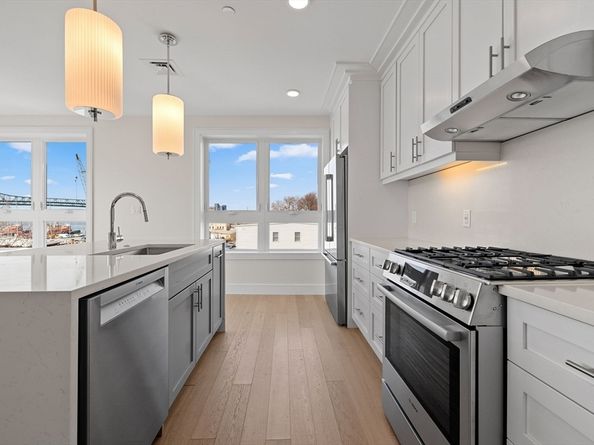 301 Border Street 601, Boston MA 02128