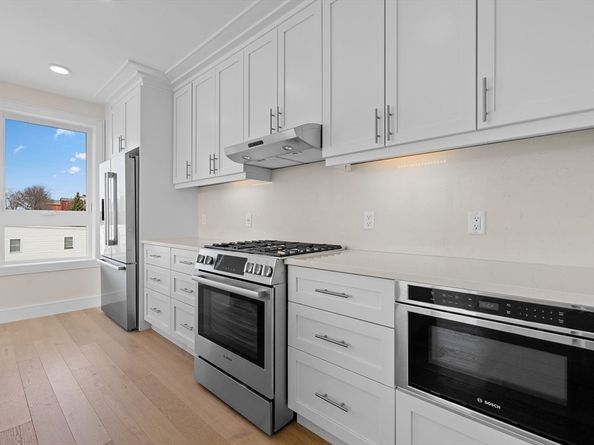 301 Border Street 601, Boston MA 02128