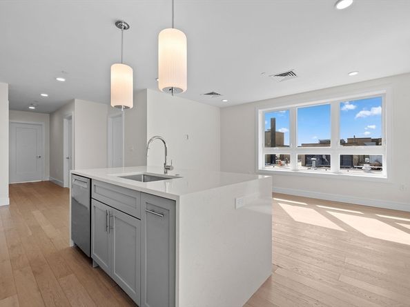 301 Border Street 601, Boston MA 02128