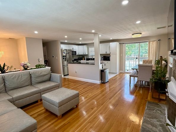 258 Plain St, Brockton MA 02302