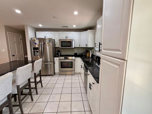 258 Plain St, Brockton MA 02302